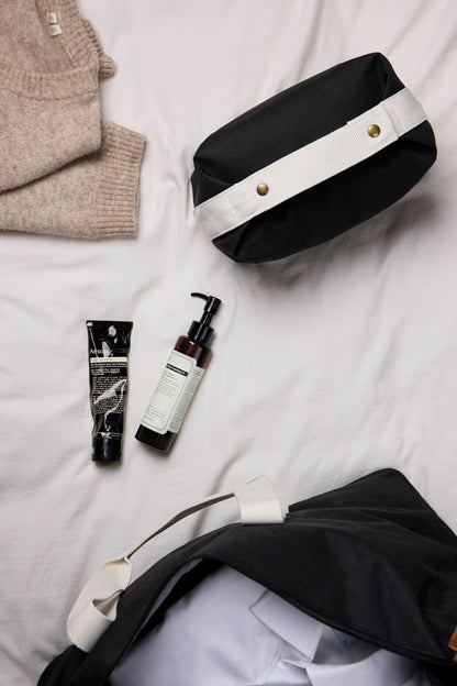 Vinga Sortino Toiletry Bag by Vinga