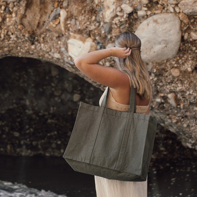 Hilo Maxi Tote Bag by Vinga